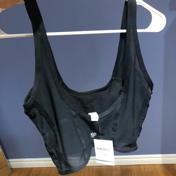 FOREVER 21 // Mesh Cut-Out Active Sports Bra - Picture 3 of 6